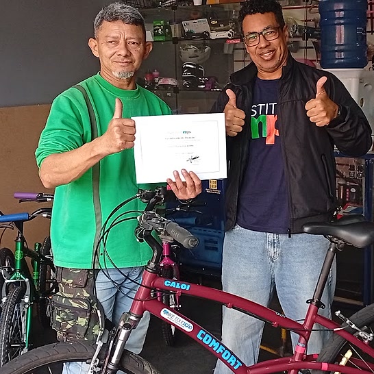 Doação de bicicleta pelo IMPS